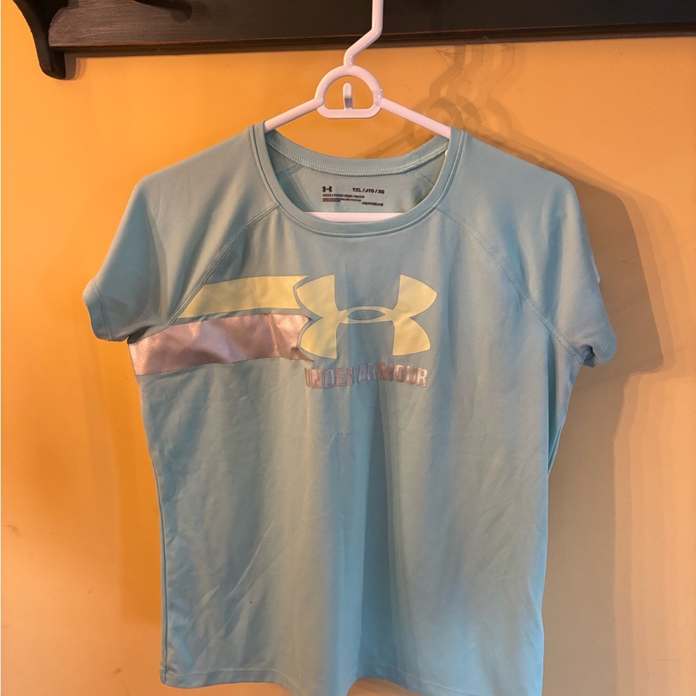 Under Armour Blue Short Sleeve Tee with Graphic Design